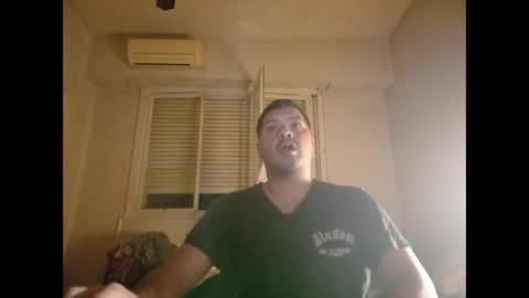 Snapshot of morocho777 chatting on 11/04/25, 04:22 Bruno online show from 11/04/25, 04:22