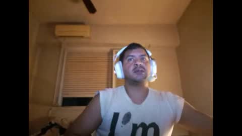 Snapshot of morocho777 chatting on 03/06/26, 05:04 Bruno online show from 03/06/26, 05:04