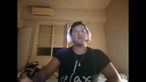 Snapshot of morocho777 chatting on 03/17/26, 04:17 Bruno online show from 03/17/26, 04:17