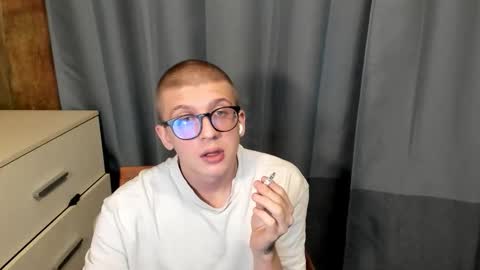 Morty online show from 12/18/25, 04:18