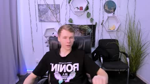 Welcome here online show from 12/16/24, 07:10