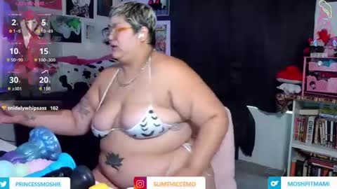 Snapshot of moshpitmami chatting on 08/01/26, 10:08 Indy online show from 08/01/26, 10:08