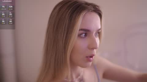 Snapshot of motherlode_ chatting on 09/25/25, 03:49 MIRA online show from 09/25/25, 03:49