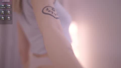 Snapshot of motherlode_ chatting on 10/02/25, 04:47 MIRA online show from 10/02/25, 04:47