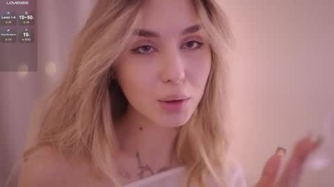 Snapshot of motherlode_ chatting on 10/11/25, 04:16 MIRA online show from 10/11/25, 04:16