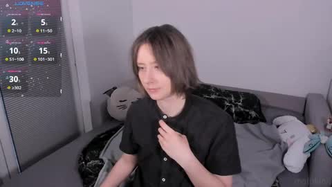 Snapshot of mothkink chatting on 05/08/26, 06:13 mothkink Moth - online show from 05/08/26, 06:13