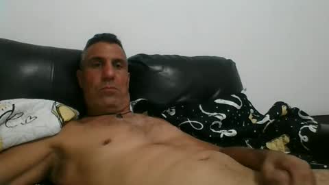 Snapshot of motyvation chatting on 09/29/25, 03:39 ADAM online show from 09/29/25, 03:39