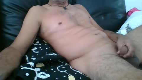 Snapshot of motyvation chatting on 10/05/25, 11:52 ADAM online show from 10/05/25, 11:52