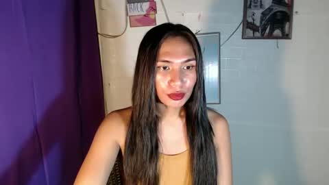 mouiline_rouge69 online show from 02/18/25, 11:22