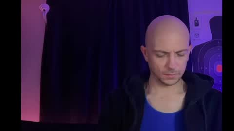 mount_vesuvius online show from 04/17/26, 01:47