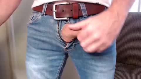 Snapshot of mountainmanny chatting on 12/28/24, 03:48 Manny online show from 12/28/24, 03:48