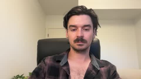 Snapshot of moustachematt chatting on 06/20/26, 03:42 moustachematt online show from 06/20/26, 03:42