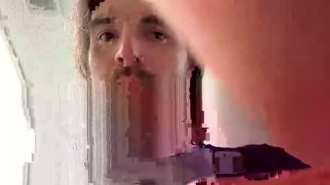 Snapshot of mouthful_ chatting on 10/31/25, 02:01 Mouthful online show from 10/31/25, 02:01