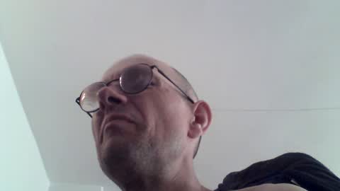 Snapshot of moviem1978 chatting on 06/23/26, 02:48 Frederik online show from 06/23/26, 02:48