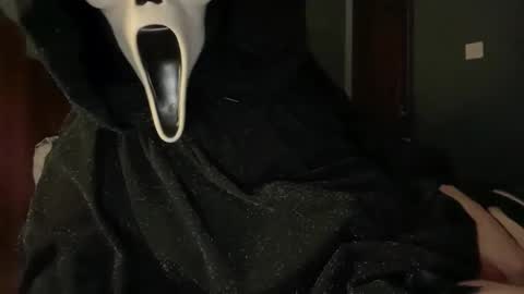 Snapshot of movingforward chatting on 10/25/25, 09:31 movingforward online show from 10/25/25, 09:31