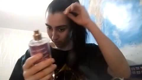 Snapshot of mozellesoomaroo chatting on 11/23/25, 06:52 Karla online show from 11/23/25, 06:52