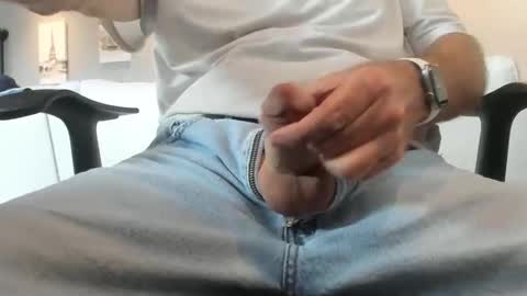 Daddy online show from 10/28/25, 06:21