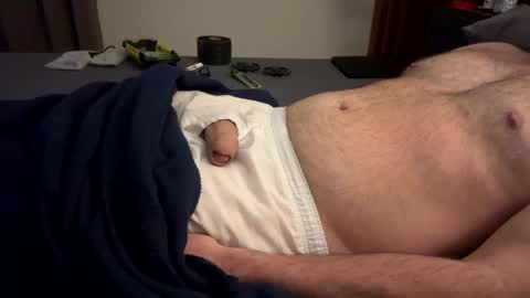 Snapshot of mps908 chatting on 12/21/25, 02:13 Sequoia-Cocked Hombre de Sur online show from 12/21/25, 02:13