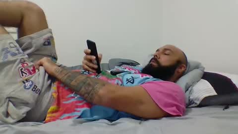 Mr8 online show from 12/28/24, 05:55