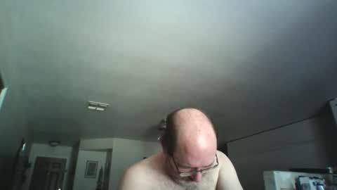 Snapshot of mr_anonymous57 chatting on 04/21/26, 06:01 MrAnonymou57 online show from 04/21/26, 06:01