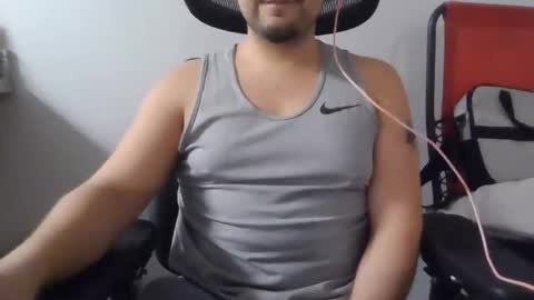 Snapshot of mr_diego69 chatting on 06/10/26, 03:29 Diego69 online show from 06/10/26, 03:29
