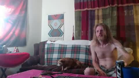 Snapshot of mr_happy12 chatting on 12/17/24, 01:39 mr_happy12 online show from 12/17/24, 01:39