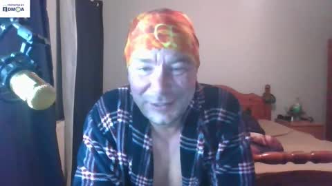 mr_i_ online show from 10/04/25, 04:54