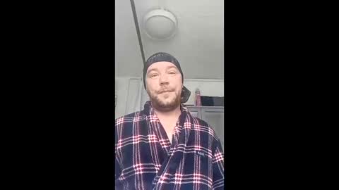 Snapshot of mr_i_ chatting on 04/26/26, 06:00 mr_i_ online show from 04/26/26, 06:00