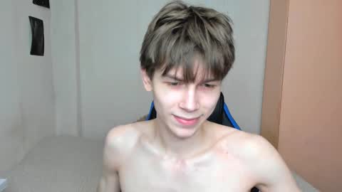 Snapshot of mr_makentoshi chatting on 12/24/24, 04:08 Makentoshi online show from 12/24/24, 04:08