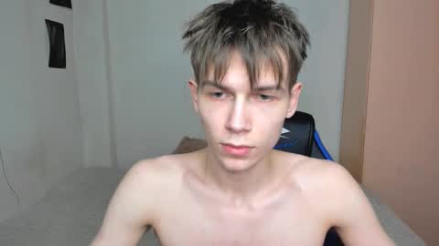 Snapshot of mr_makentoshi chatting on 02/23/25, 12:08 Makentoshi online show from 02/23/25, 12:08