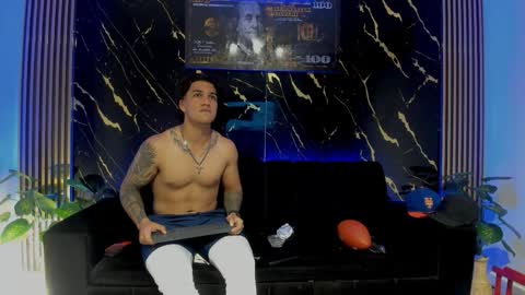 mr_maximo online show from 02/20/26, 03:25