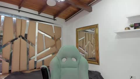 MIKEE online show from 02/13/25, 03:07