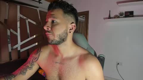 MIKEE online show from 03/02/25, 03:13