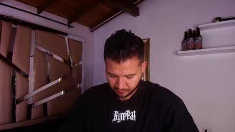 MIKEE online show from 10/01/25, 03:12