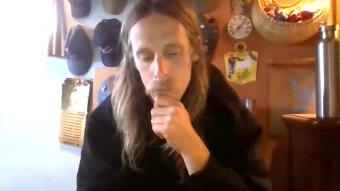 Mister online show from 05/11/26, 01:33