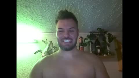 Snapshot of mr_niceguy100 chatting on 03/02/25, 05:58 mr_niceguy100 online show from 03/02/25, 05:58
