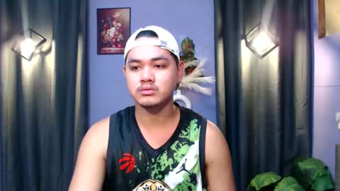 Snapshot of mr_olivercummerx chatting on 10/05/25, 01:59 mr_olivercummerx online show from 10/05/25, 01:59