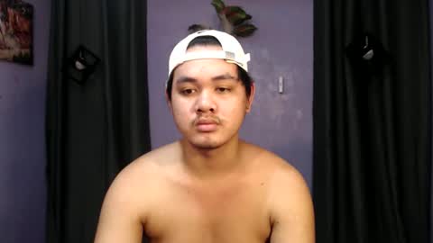 Snapshot of mr_olivercummerx chatting on 11/28/25, 07:00 mr_olivercummerx online show from 11/28/25, 07:00