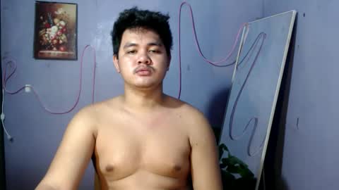 mr_olivercummerx online show from 05/10/26, 06:02