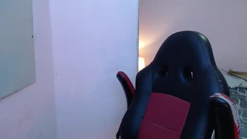 mr_stiven_ online show from 01/08/25, 02:25