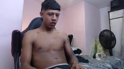 mr_stiven_ online show from 01/12/25, 07:53