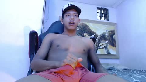 mr_stiven_ online show from 02/15/25, 06:23