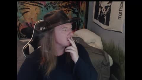 mr_strawberry online show from 10/14/25, 09:26