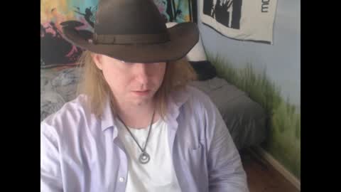 Snapshot of mr_strawberry chatting on 03/22/26, 04:54 mr_strawberry online show from 03/22/26, 04:54