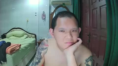 mr_thick89 online show from 10/30/25, 11:22