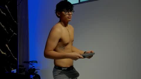 yisuz online show from 03/03/26, 07:09