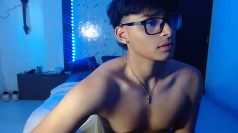 Snapshot of mr_yisuz chatting on 05/19/26, 06:47 yisuz online show from 05/19/26, 06:47
