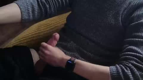 A. online show from 12/05/25, 03:09