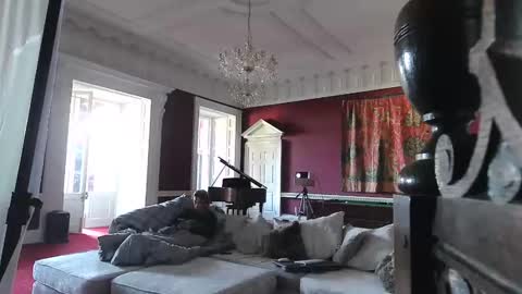 mr and mrs vanilla online show from 02/22/25, 02:19