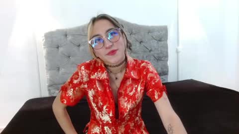 Snapshot of mrandmrsvixencs chatting on 06/04/26, 04:40 mrandmrvlxencs online show from 06/04/26, 04:40